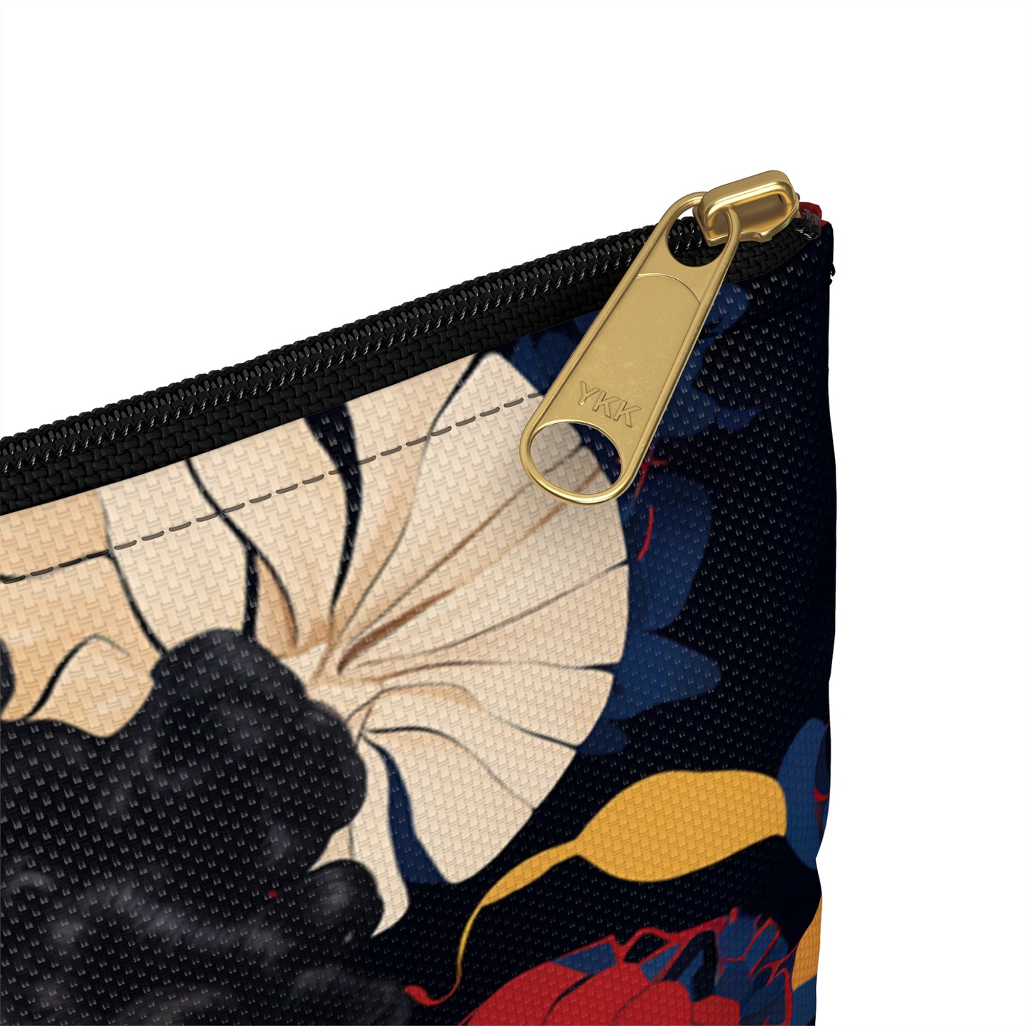 Chic Curls & Shades Pouch